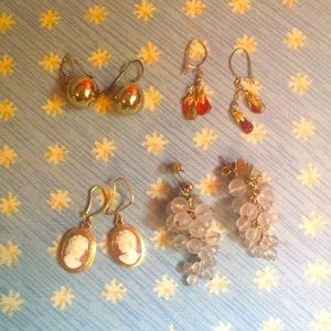 Mixed vintage gold earring bundle
